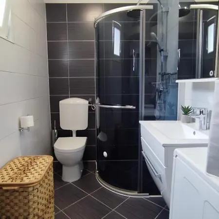 Ivana Apartman Makarska