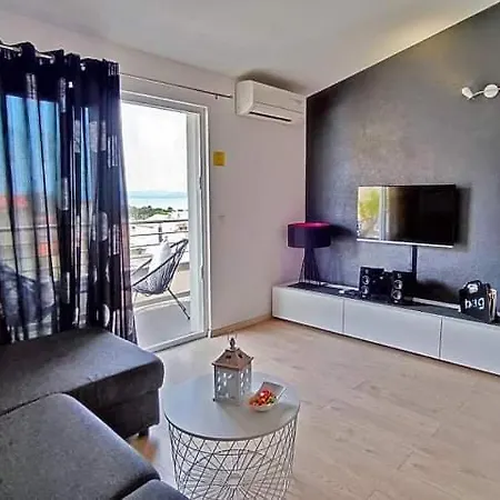 Ivana Apartment *