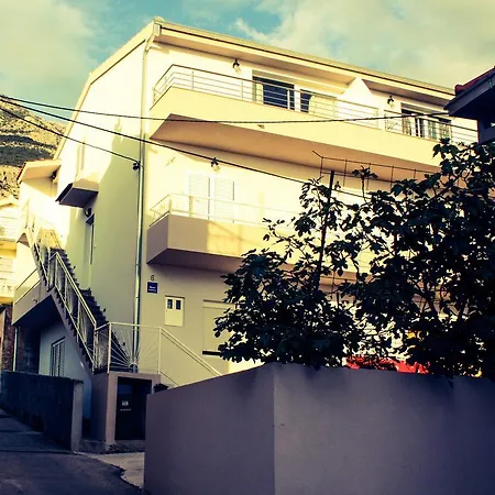 Apartman Ivana *